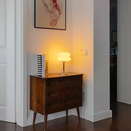 Premium 2-level On Rhine, Great Location Apartamento *
