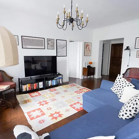 Premium 2-level On Rhine, Great Location *