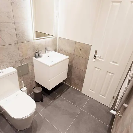 Premium 2-level On Rhine, Great Location Apartamento