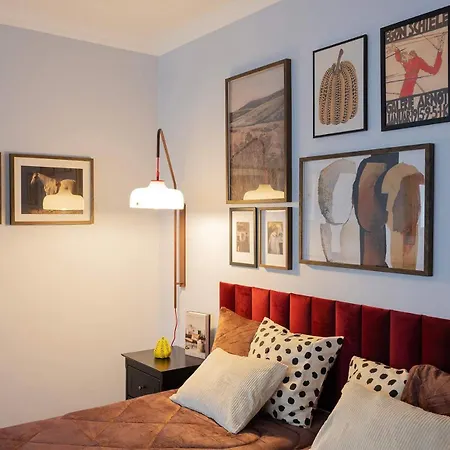 Premium 2-level On Rhine, Great Location Apartamento