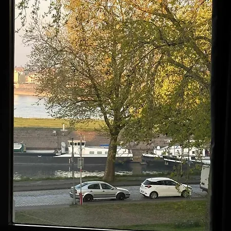 דירה Premium 2-level On Rhine, Great Location דיסבורג