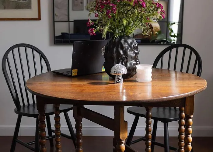 Premium 2-level On Rhine, Great Location 公寓 杜伊斯堡