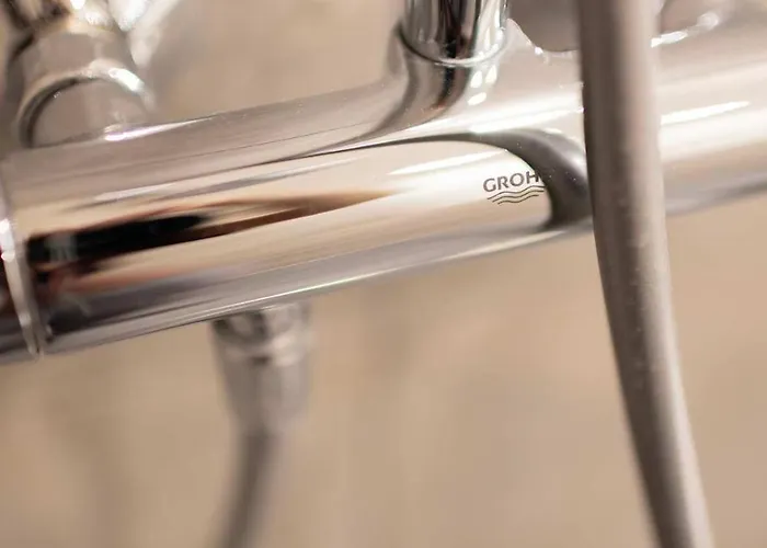 Premium 2-level On Rhine, Great Location *