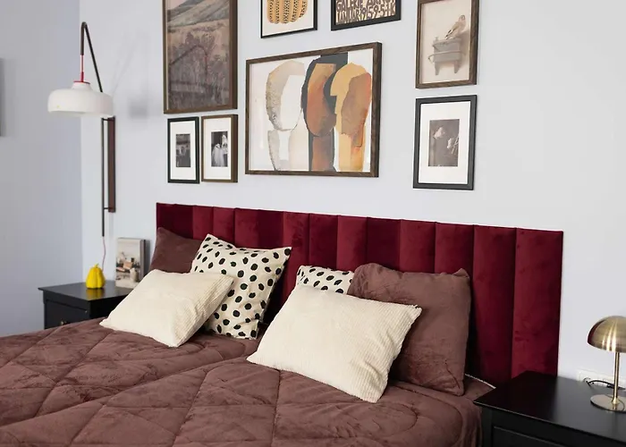 Premium 2-level On Rhine, Great Location *