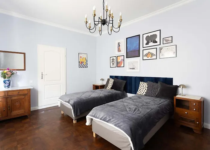 Premium 2-level On Rhine, Great Location 아파트