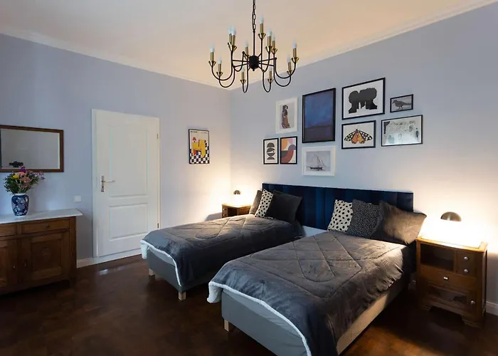 Premium 2-level On Rhine, Great Location 杜伊斯堡