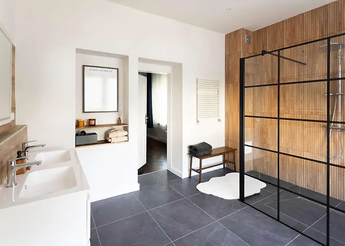 Premium 2-level On Rhine, Great Location 아파트 *